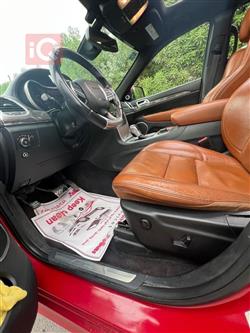 جیپ گراند شیرۆکی